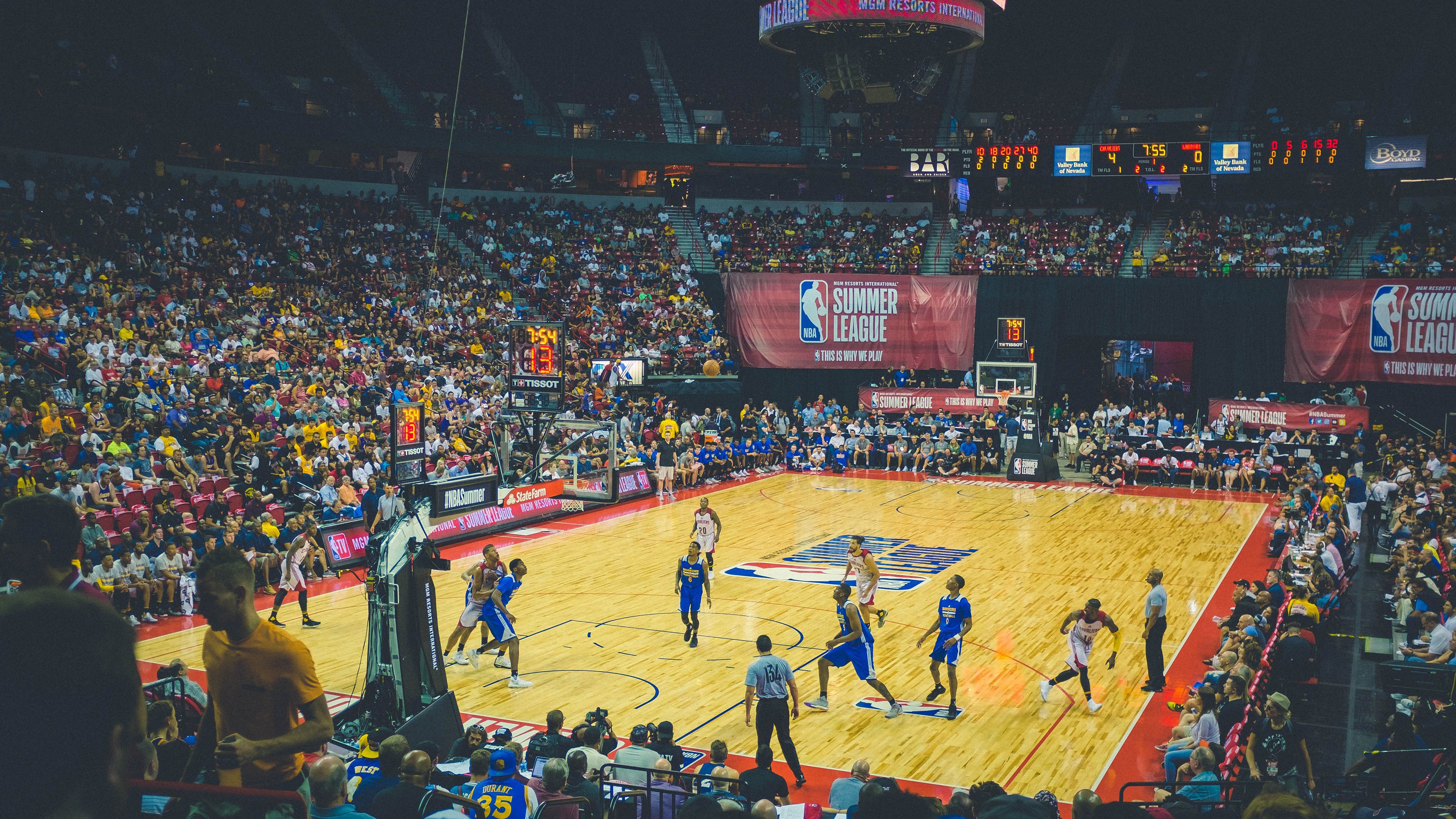 从独角兽到上市候选，摩尔线程打响国产GPU第一枪，摩尔科技gpu